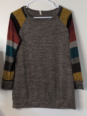 Bellamie Heathered Brown Knit Top with Brick Red Accent
